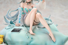 Calbone Girls' Frontline 2 Exilium PA-15 1/7 Figure (Bonus)
