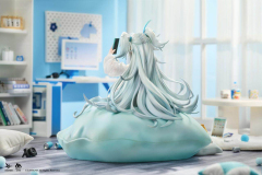 Calbone Girls' Frontline 2 Exilium PA-15 1/7 Figure (Bonus)