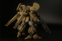 Plum Assault Suits Leynos AS-5E3 Leynos Land Battle Type Renewal Ver. 1/35 Plastic Model