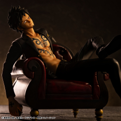MegaHouse Portrait Of Pirates ONE PIECE S O C Trafalgar Law Ver R 1/8 Scale Figure