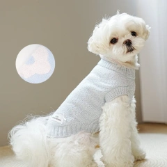 High Quality Luxury Pet Clothes Soft Wool Dog Sweater For Autumn Winter Fashion Flower Warm Dog Sweater Pets Coat Wholesale