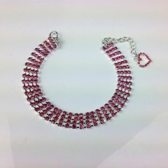 Four rows of diamond pet collars, cat and dog chains, heart-shaped accessories