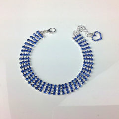 Four rows of diamond pet collars, cat and dog chains, heart-shaped accessories
