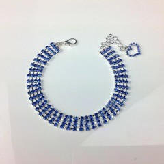 Four rows of diamond pet collars, cat and dog chains, heart-shaped accessories