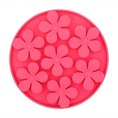 Silicone Pet Licking Pad Nonslip Slow Feeder Dog Bowls Dog Supplies Licking and Smelling Pad Pet Feeder Slow Eating Dish Bowl