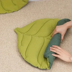 Cat Bed Mat Leaf Shape Pet Blanket Soft Puppy Sleeping Pad Washable Non-Slip Room Decor Floor Rug for Dogs Cats Pet Supplies