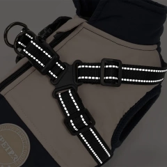 Custom Luxury Dog Jackets Coats Manufacturer Hoodie Pet Clothes Waterproof Dog Coat With Harness Dog Clothes