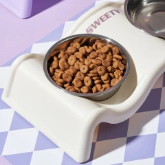 A rattle pet double bowl colorful fashion large capacity stainless steel dog bowl anti-tip feeding water pet double bowl indoor