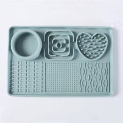Dog Licking Mat Silicone Dog Food Mat Non-slip Slow Feeder Bowl