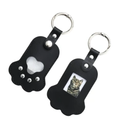 Japanese Style Paw Shaped Pet Memorial Keychain PU Leather Pendant for Storing Cat Dog Fur Pet Hair Keepsake Locket Accessories