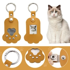 Japanese Style Paw Shaped Pet Memorial Keychain PU Leather Pendant for Storing Cat Dog Fur Pet Hair Keepsake Locket Accessories