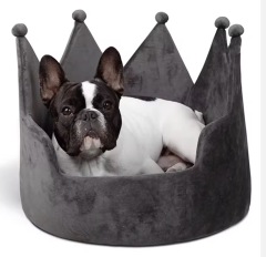 Custom-designed high-end dog and cat beds