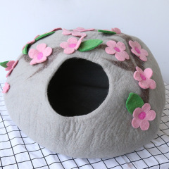 Felt cat bed special type