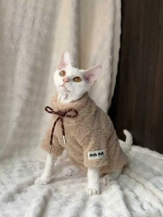 Christmas autumn and winter season German cat hairless cat two-tone cloud fleece warm pullover two-leg suit, adjustable neck siz