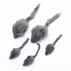 Hanging Mouse and Cat Toy Accessories Gray Colored Fur Mouse Shaped Sound Plush Mouse and Cat Toy