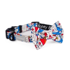 Detachable bow on pet collar