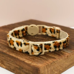 Adjustable Cat Collars with Bowknot Pet Safety Prevents Choking Comfortable And Stylish for Cats
