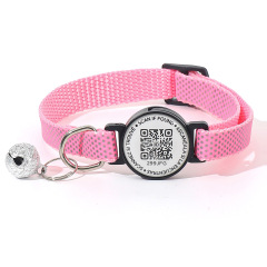 Reflective and glow-in-the-dark pet locator collar