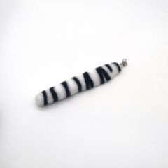 Replaceable heads for fox fur and rabbit fur cat toys