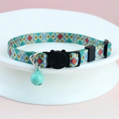 Airtag Cat Collar with Bell Adjustable Breakaway Pet Collars Safety Buckle & Silicone Air Tag Holder Case with Airtag Pet Collar