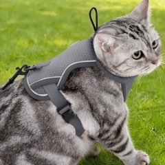 Reflective Design Cat Harness Vest Escape Proof Breathable Pet Walking Harness Adjustable Vest Comfortable Cat Lead Leash