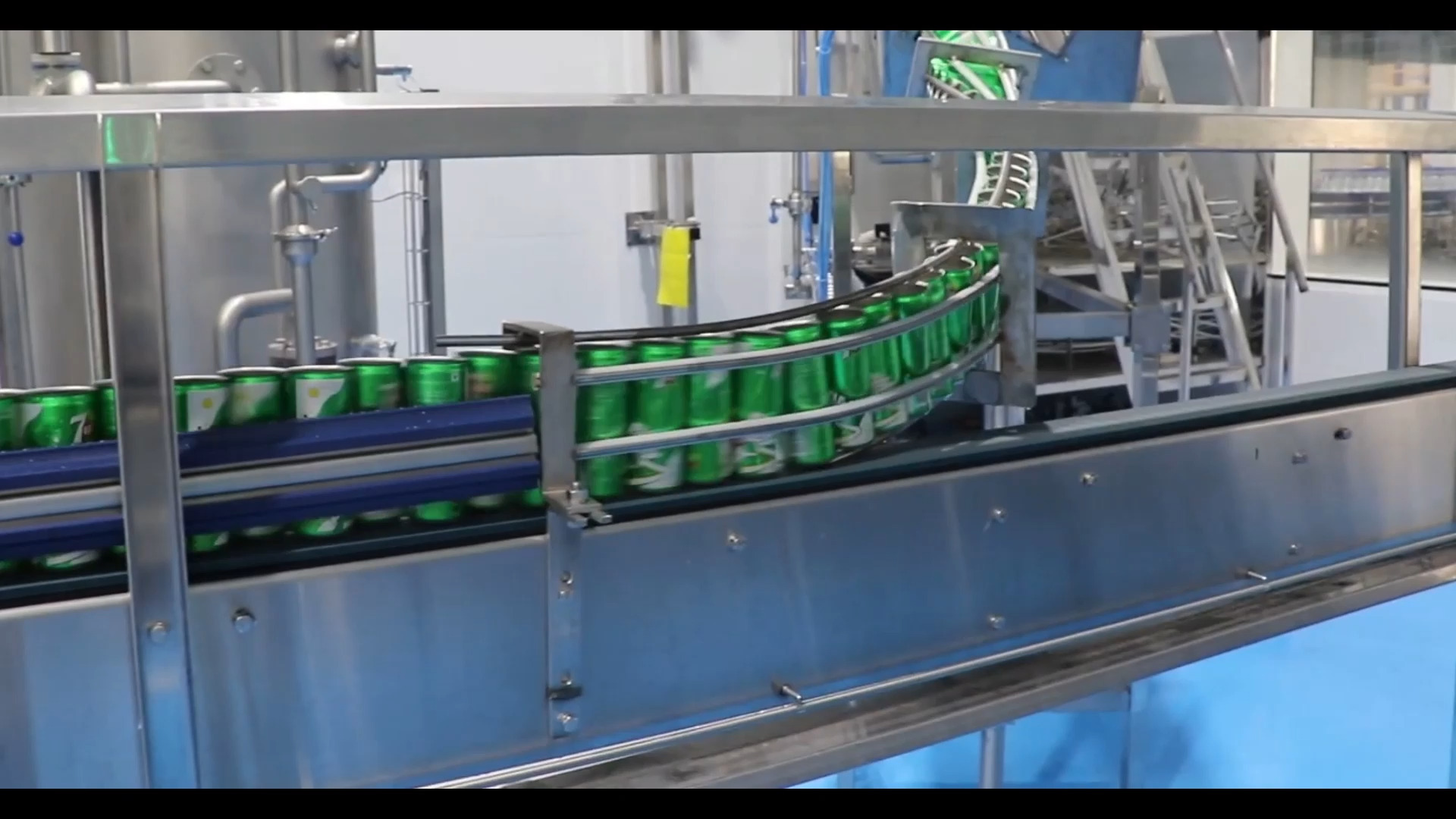 Laizhi can deliver 18,000 cans of beverage per hour.