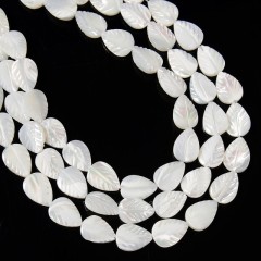 White Natural Trochid Shell/Trochus Shell Carved Leaf Shaped Beads, Approx 10x13.5mm, 38cm/strand