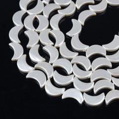 White Shell Pearl Crescent Moon, Approx 16mm, 38cm/strand