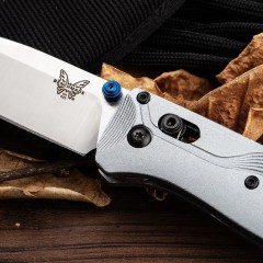 Benchmade 535BK-4 Bugout AXIS Folding Knife 3.22" D2 Plain Blade, Machined Aluminum Handles