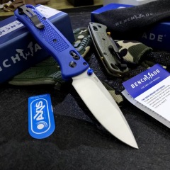 Benchmade 535 Bugout AXIS Folding Knife 3.24" S30V Satin Plain Blade, Grivory Handles