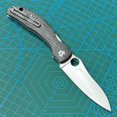 Spyderco C241 Kapara Folding Knife 3.54" S30V Satin Plain Blade, Carbon Fiber Handles - C241CF