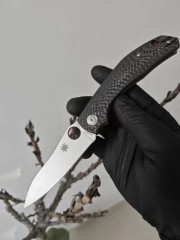 Spy Kapara Folding Knife 3.54" S30V Satin Plain Blade, Carbon Fiber Handles, Compression Lock - C241CF