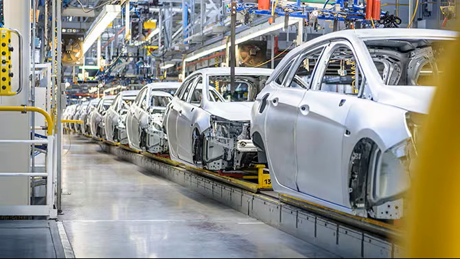 Jalur perakitan manufaktur otomotif