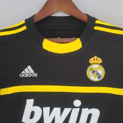 2011/12 Real Madrid Retro Jersey Goalkeeper Black