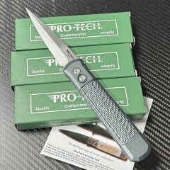 Pro-Tech 924 Knifes Godfather AUTO Folding Knife 3.94" 154CM Bead Blasted Plain Blade, Jigged Aluminum Handles