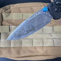 BM Mini 533 Knifes Bugout AXIS Folding Knife 2.75" Damascus Plain Blade, Carbon Fiber Handles - 533-3