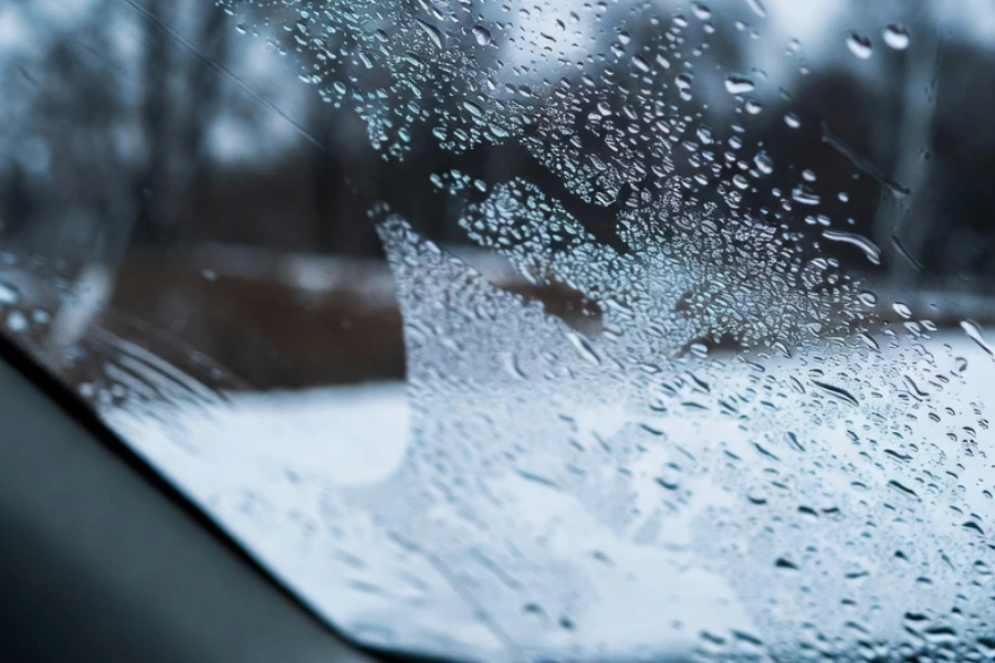 why car windows fog up condensation forming on cold windshield glass