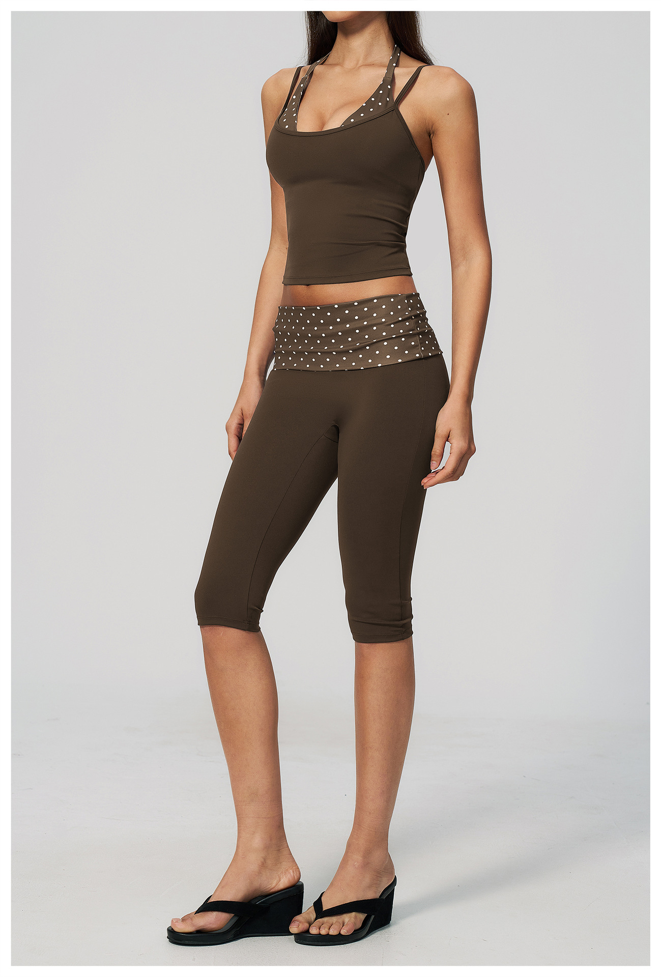Brown white polka dots (33).jpg