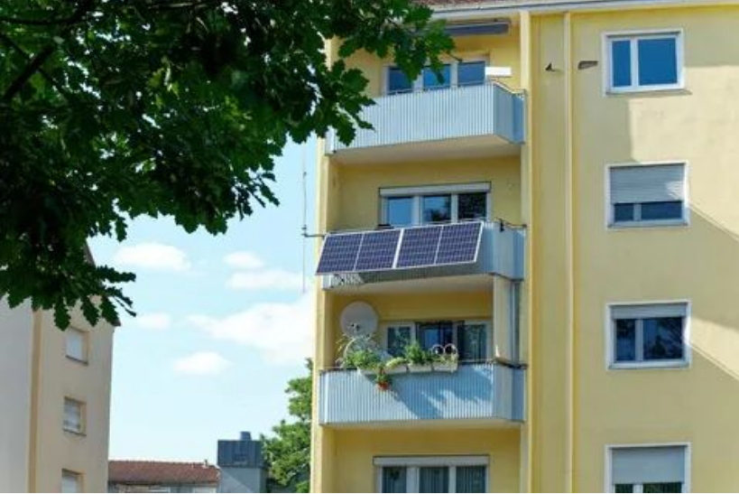 in southern regions with long summers, balcony PV can prioritize powering air conditioners and refrigerators, emphasizing