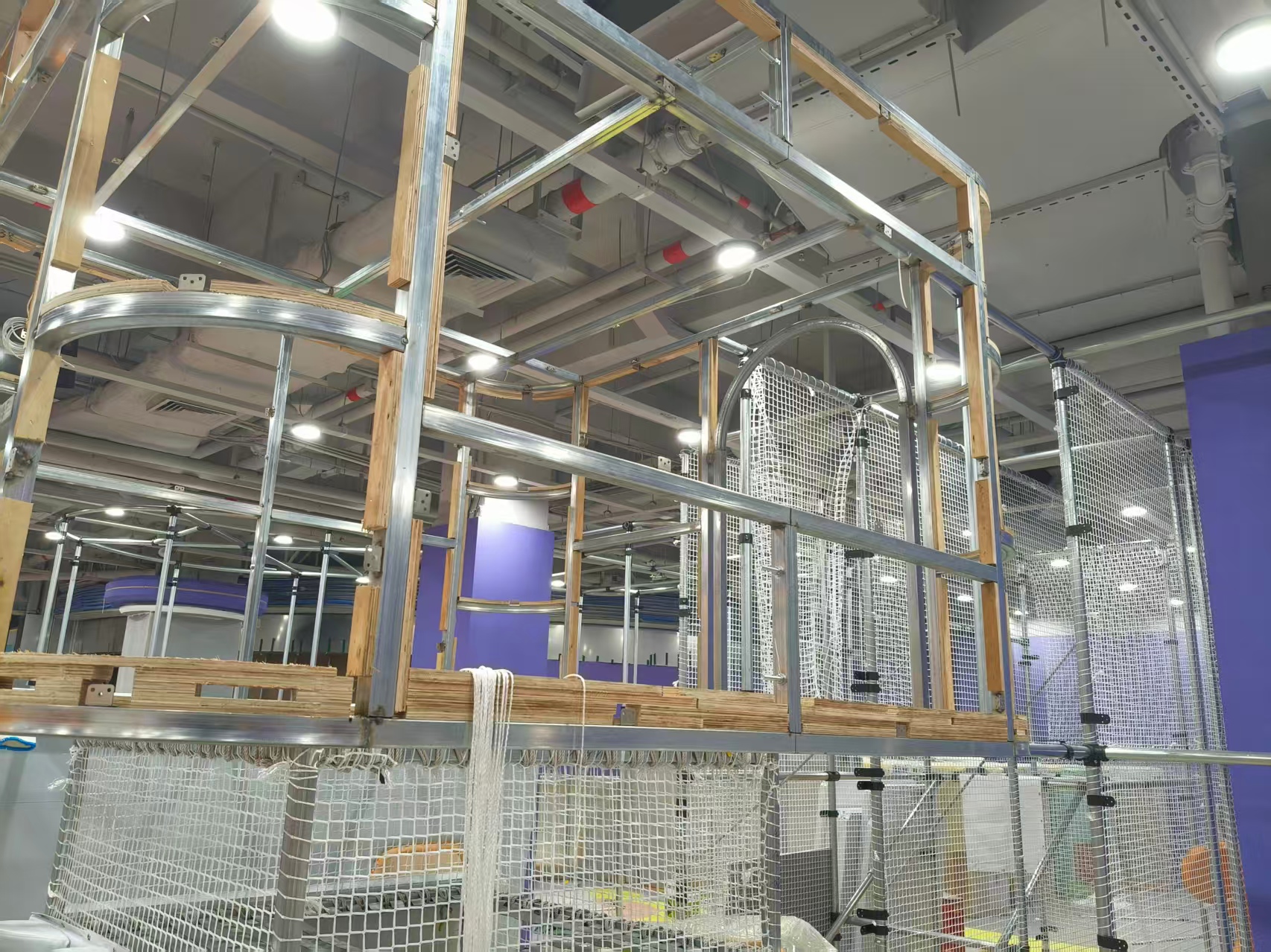 Indoor playground installation pictures