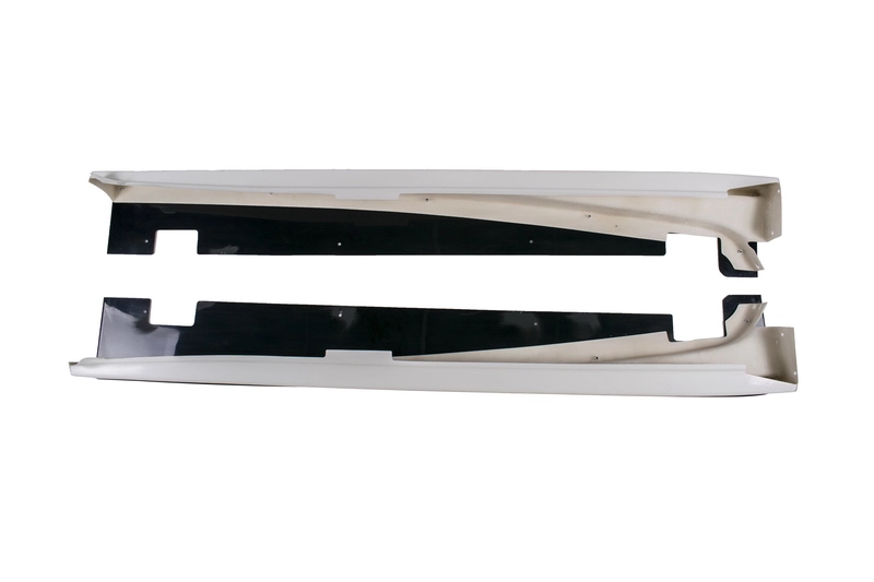 Mitsubishi Lancer Evo 7-9 side skirts on vehicle side profile