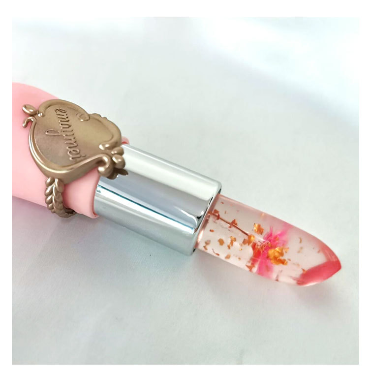 Popular color-changing lipstick