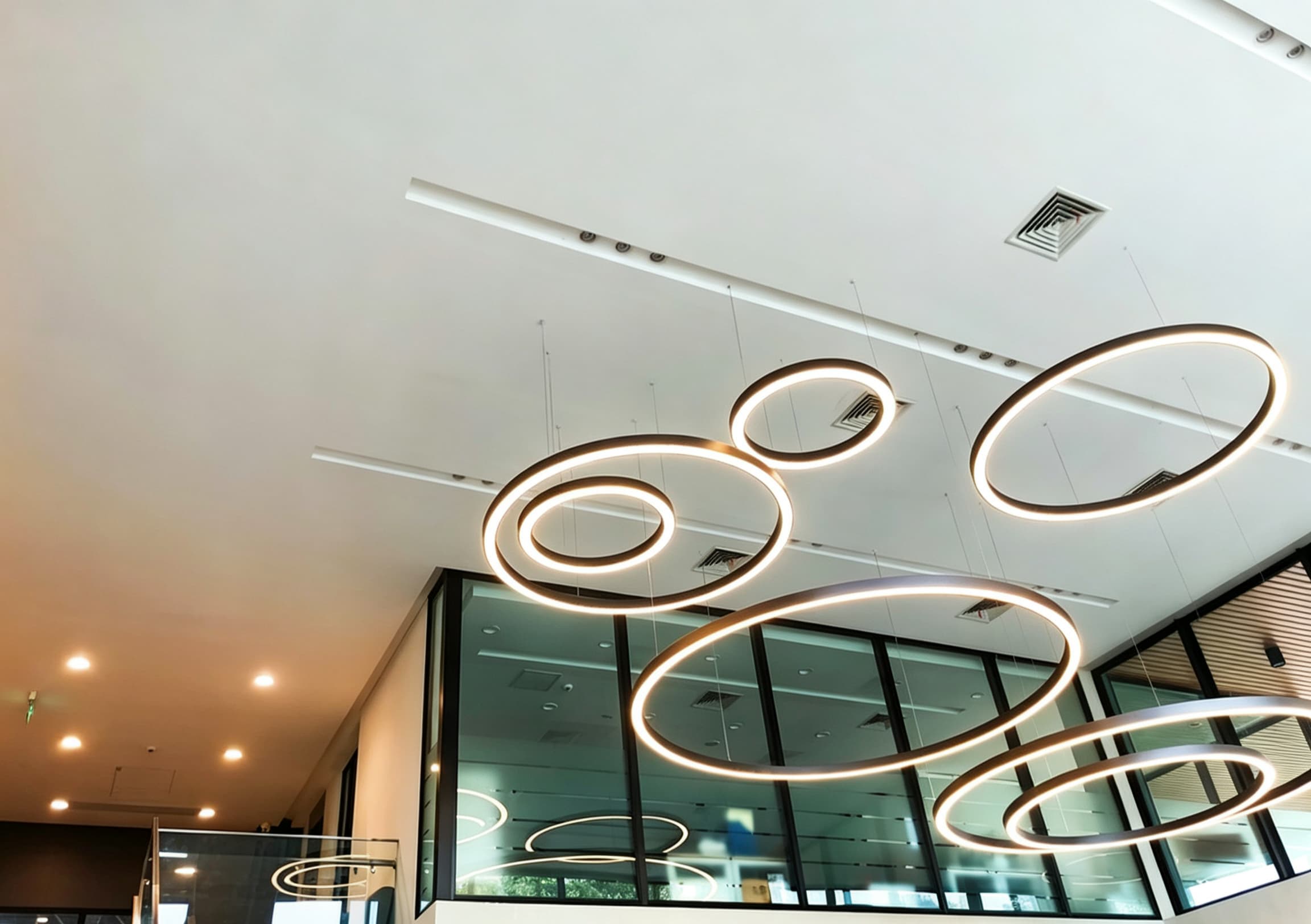 commercial pendant lighting