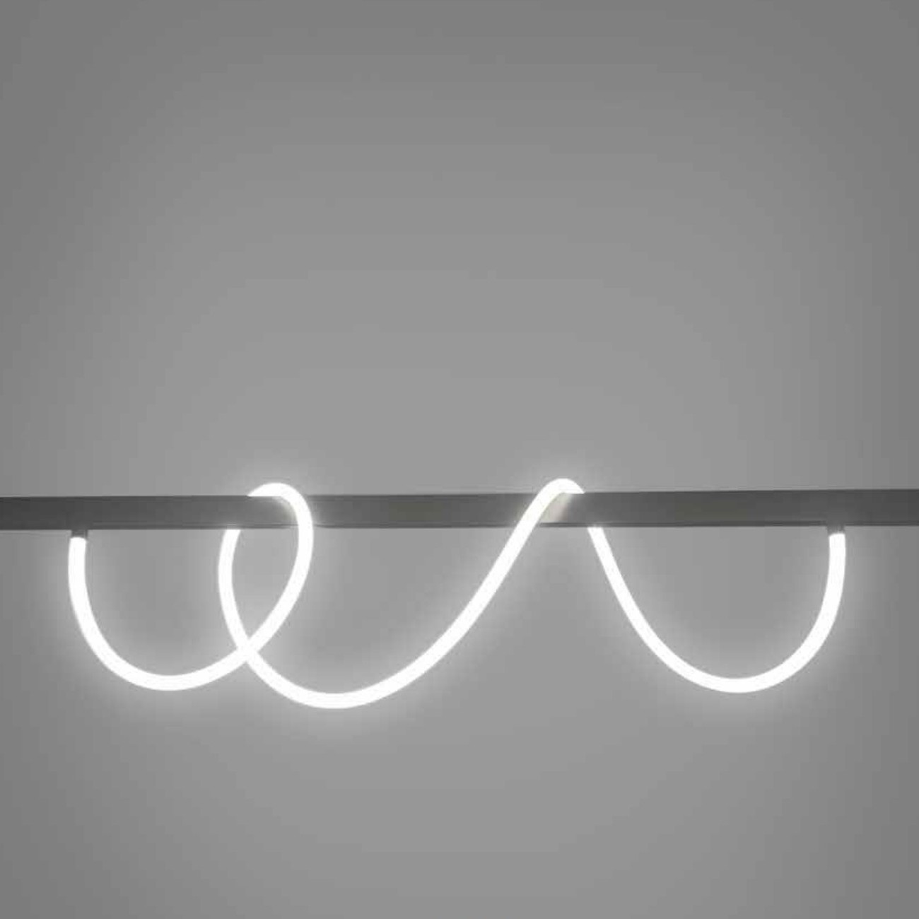 VOC HS26-GJ 48V magnetic soft light tube glowing in a curve on a magnetic track