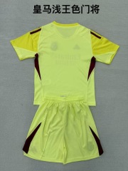 25-26 Real Madrid Light King Color Goalkeeper Kids+Adult Set