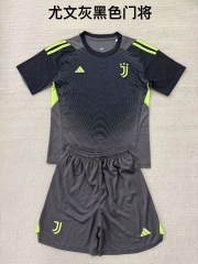 25-26 Juventus grey black goalkeeper kids+adult set