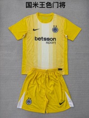 25-26 Inter Milan Yellow Goalkeeper Kids+Adult Set