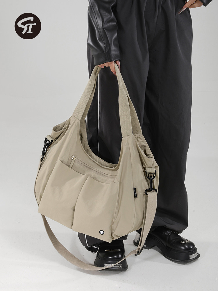 Multifunctional bag detail view 1