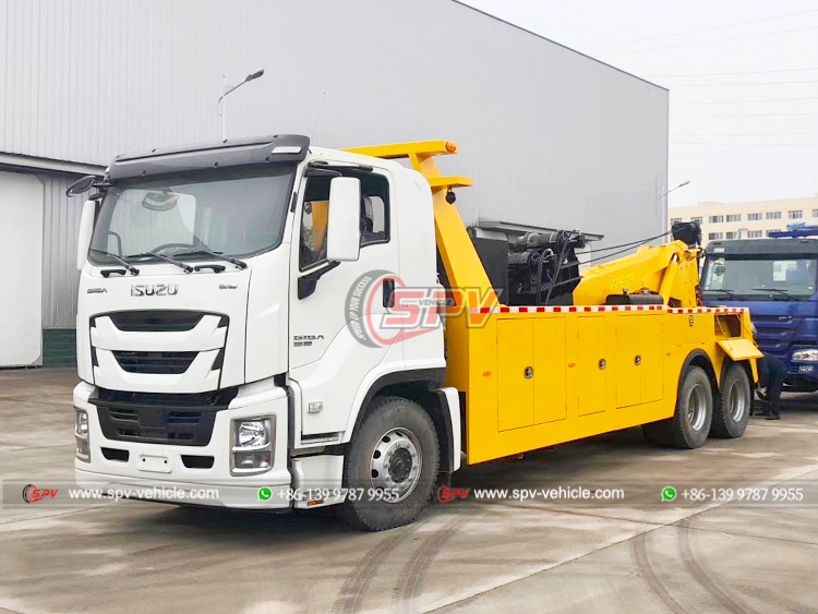 ISUZU 3 Axles Breakdown Truck - Front Left