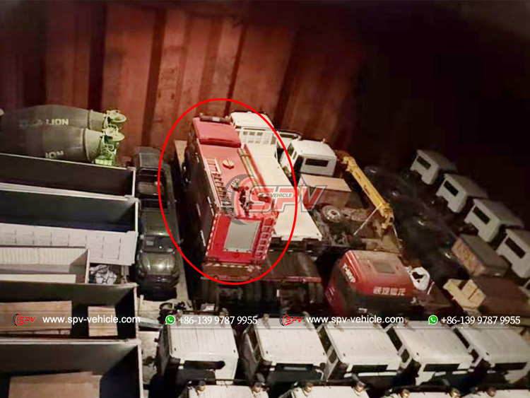 1 Unit of HOWO Fire Rescue Truck Loaded into Bulk Vessel